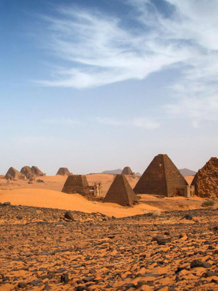 Trodde du att Egypten är det land som har flest pyramider?  Tja, nej